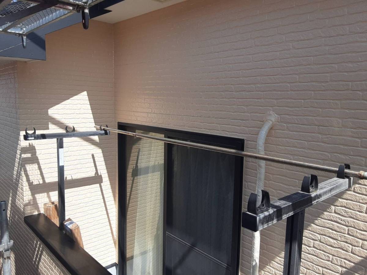 大成トーヨー住器のテラス工事|バルコニー屋根工事|テラスVS|LIXIL|小田原市|平塚市|梅雨対策|の施工前の写真1