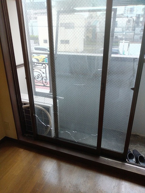そうぶwindow&doorの【江戸川区】ガラス交換工事 Glass replacementの施工前の写真1