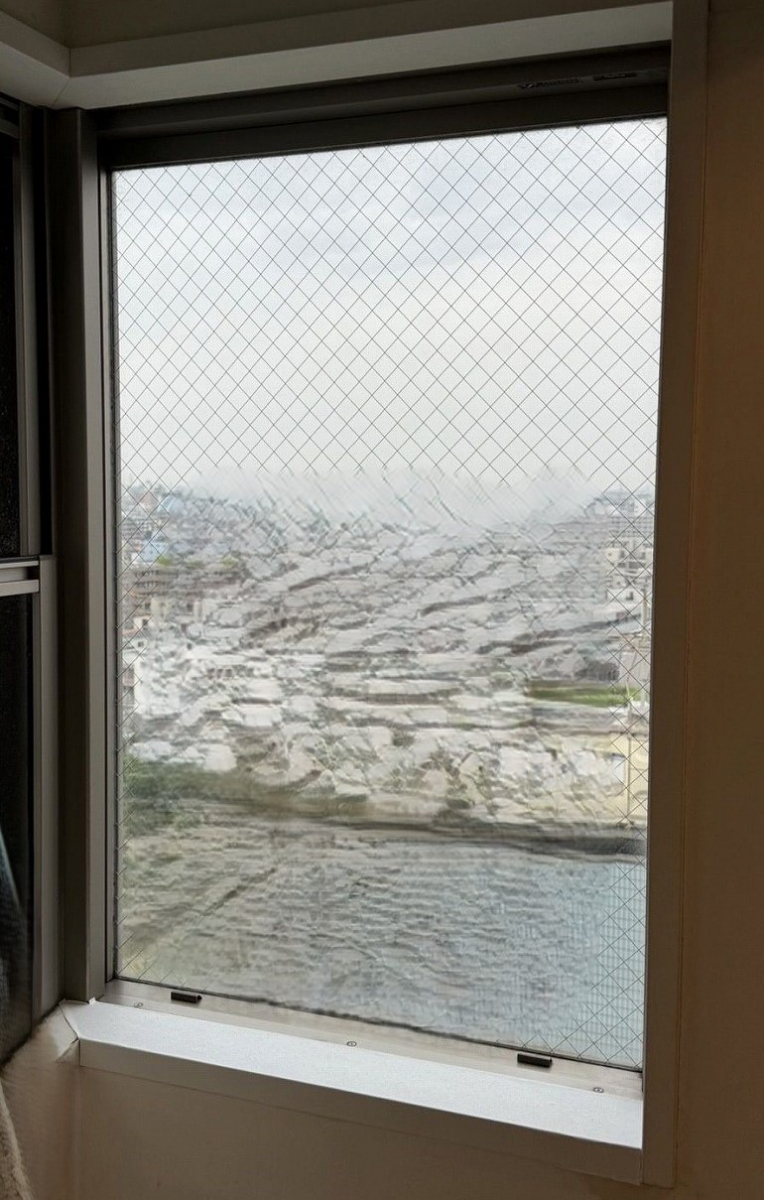 そうぶwindow&doorの【江戸川区】先進的窓リノベ補助金(rebate):116,000円 内窓(インプラス)取付工事の施工前の写真2