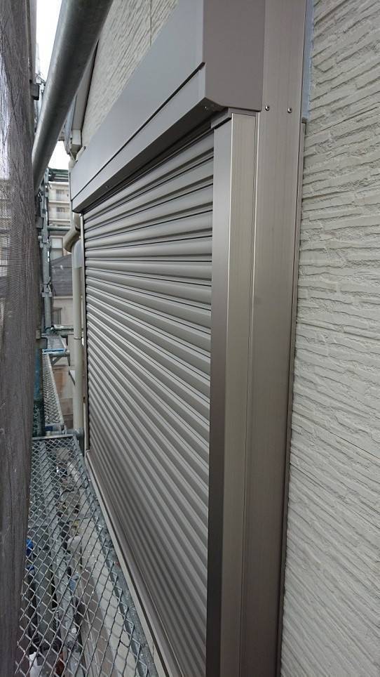 バンダイトーヨー住器の1dayリフォーム『LIXIL/リフォームシャッター』の施工後の写真2