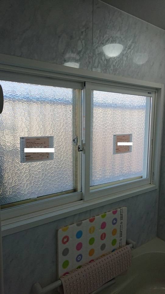 バンダイトーヨー住器の1dayリフォーム『LIXIL/浴室内窓インプラス』の施工後の写真1