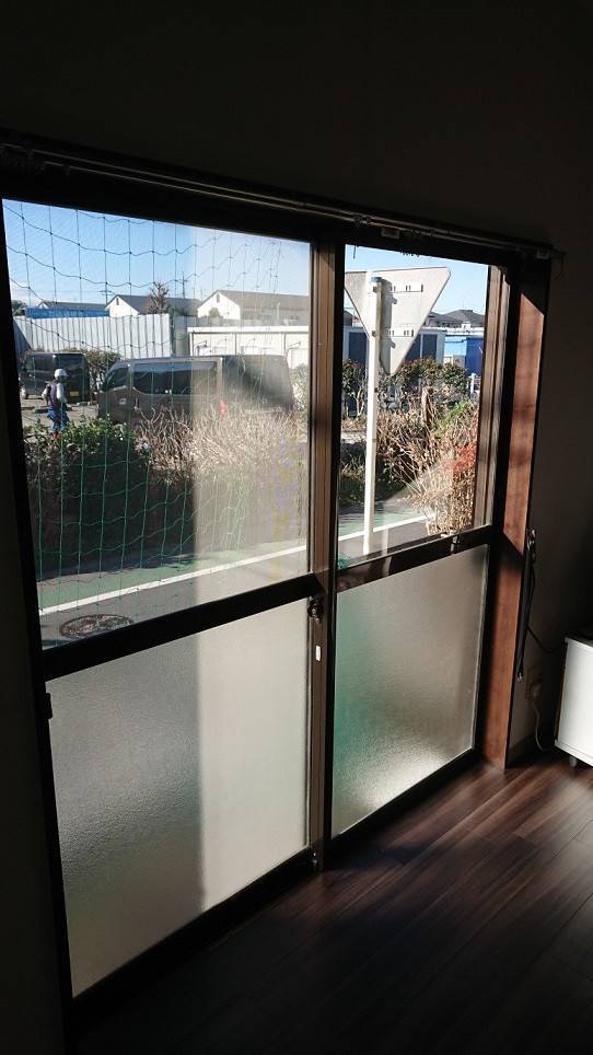 バンダイトーヨー住器の1dayリフォーム『LIXIL/内窓インプラス』の施工前の写真1
