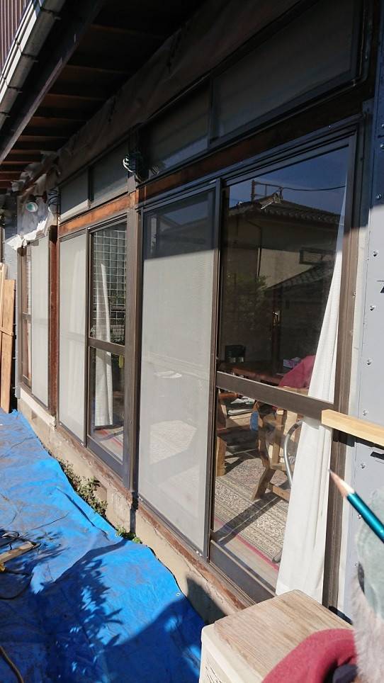 バンダイトーヨー住器の1dayリフォーム『LIXIL/リフォームシャッター』の施工前の写真1