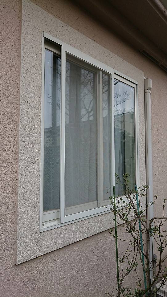バンダイトーヨー住器の1dayリフォーム『LIXIL/電動リフォームシャッター』の施工前の写真1