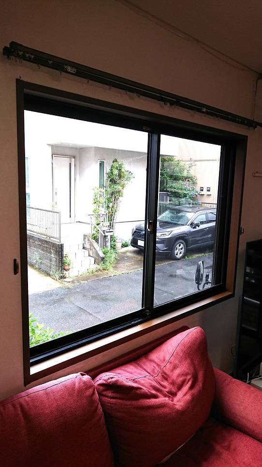 バンダイトーヨー住器の1dayリフォーム【LIXIL/内窓インプラス】の施工前の写真3