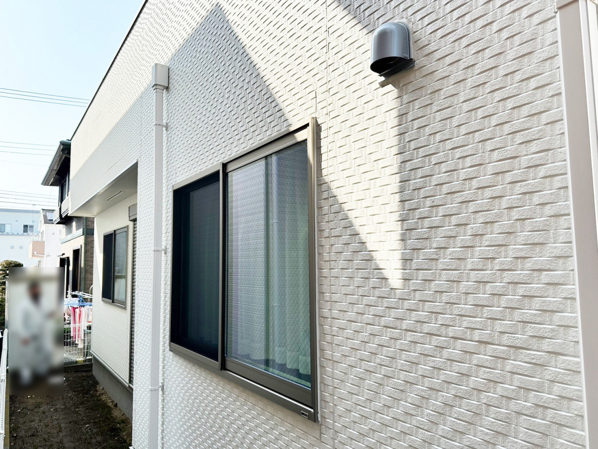 バンダイトーヨー住器の1dayリフォーム 【LIXIL/リフォームシャッター】の施工前の写真1