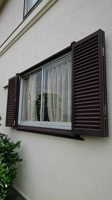 バンダイトーヨー住器のリフォームシャッター工事!!の施工前の写真1
