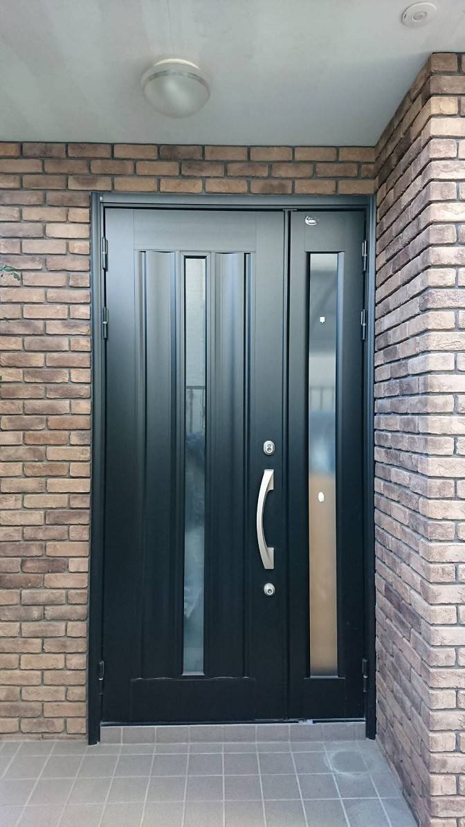 バンダイトーヨー住器の1dayリフォーム『リシェント3防火戸』工事!の施工前の写真2