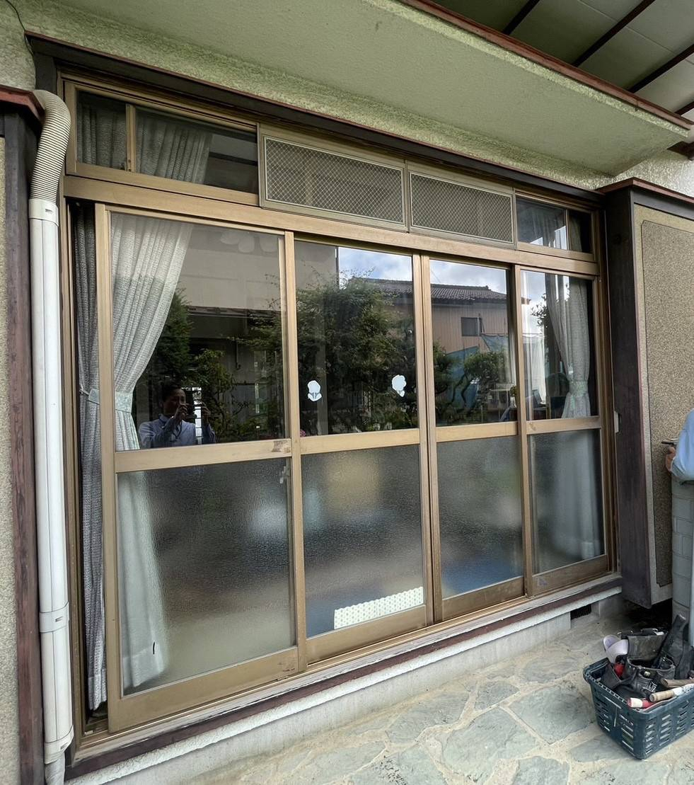 青梅トーヨー住器 青梅店のA様邸 窓リフォーム工事【☆補助金額102,000円!】の施工前の写真1