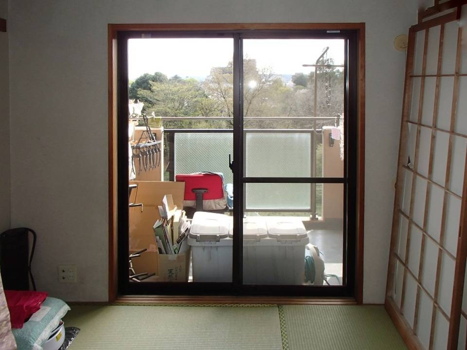 青梅トーヨー住器 青梅店のS様邸 窓リフォーム工事【インプラス】【青梅市】☆補助金額213,000円☆の施工前の写真3