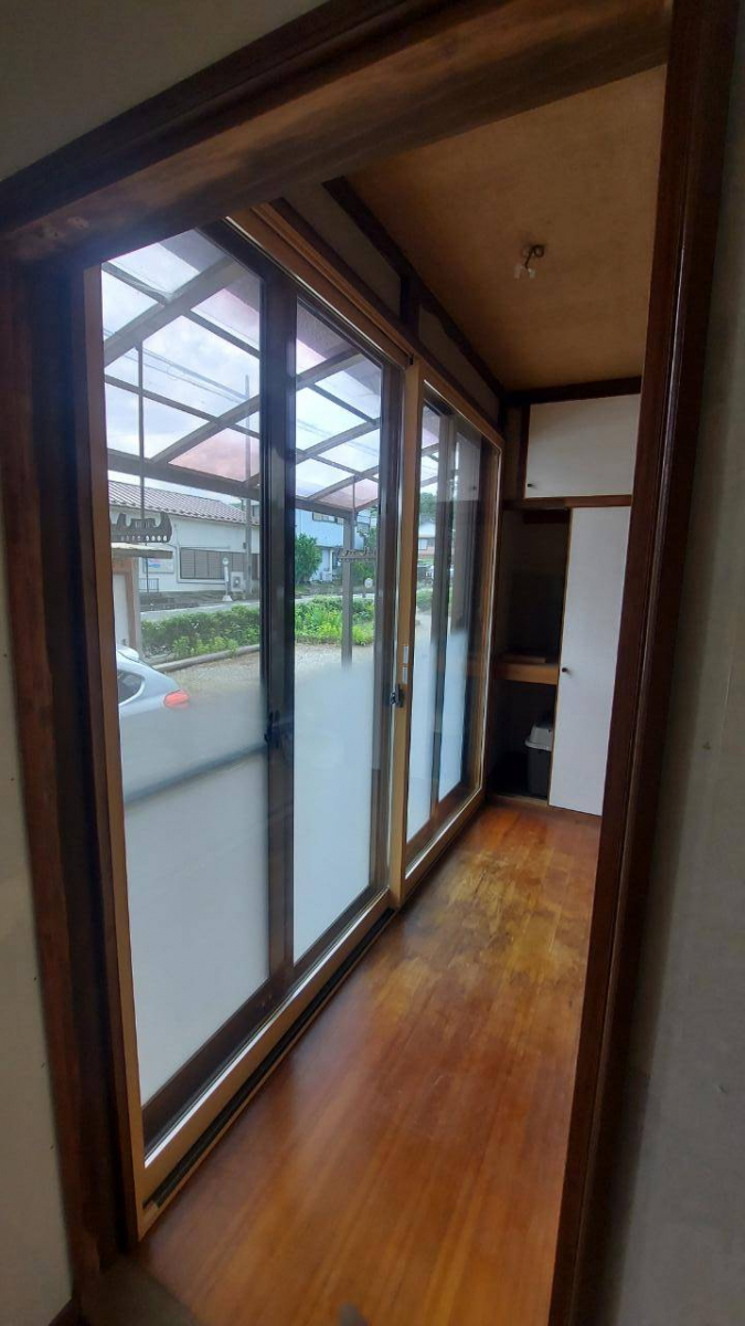 青梅トーヨー住器 青梅店のO様邸 窓リフォーム工事【インプラス】【飯能市】の施工後の写真2