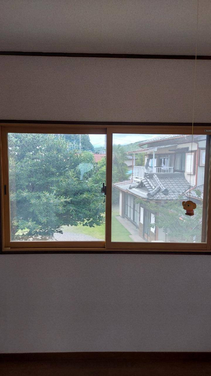 青梅トーヨー住器 青梅店のO様邸 窓リフォーム工事【インプラス】【飯能市】の施工後の写真2