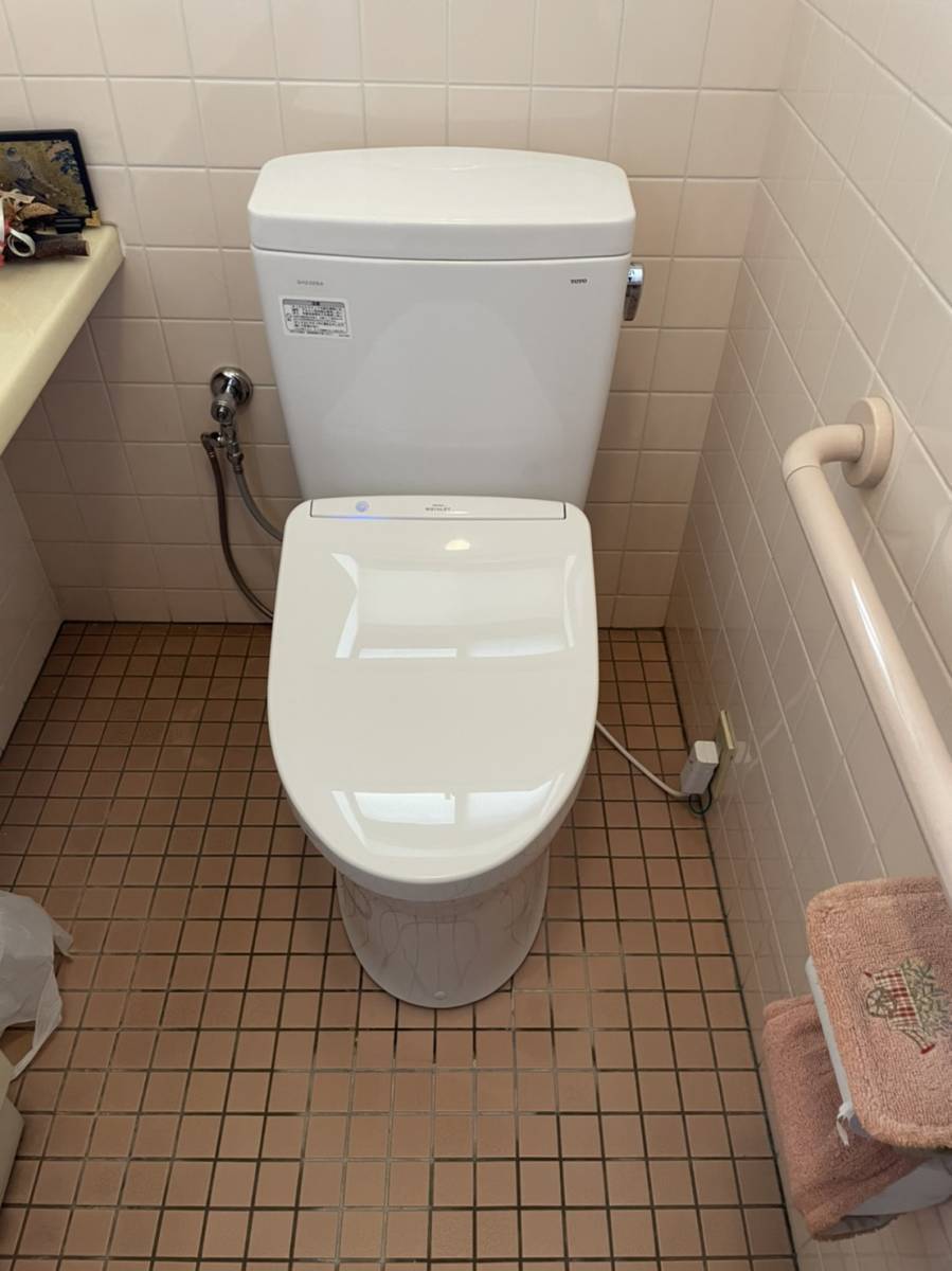 青梅トーヨー住器 青梅店の古くなったトイレを交換したい!の施工後の写真1