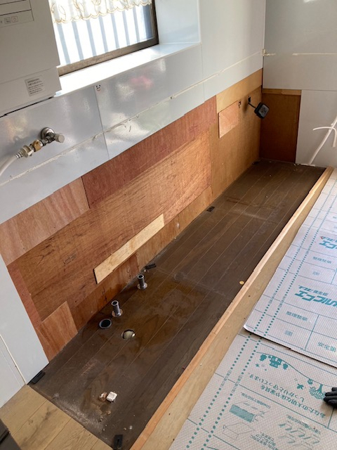 富士トーヨーの新しいキッチンで料理のモチベーションアップ!の施工前の写真2