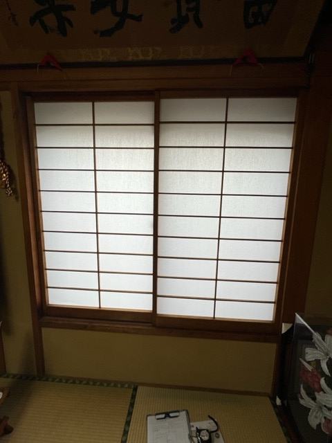 富士トーヨーの雨風から大切な家の窓を守りませんか!の施工前の写真1