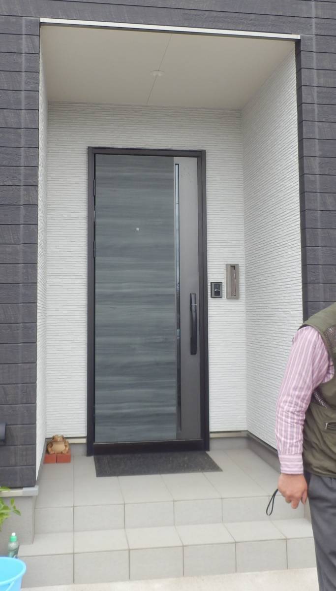 鎌田トーヨー住器の【藤崎町】風除室 取り付けました☺の施工前の写真1