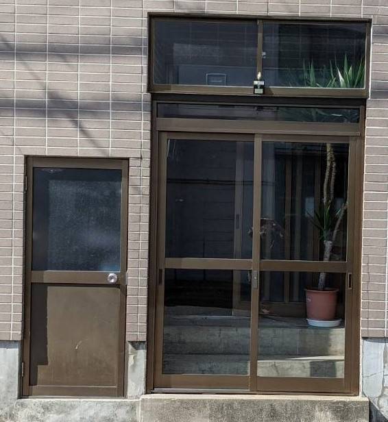 鎌田トーヨー住器の【藤崎町】風除室 取り替えましたの施工後の写真1