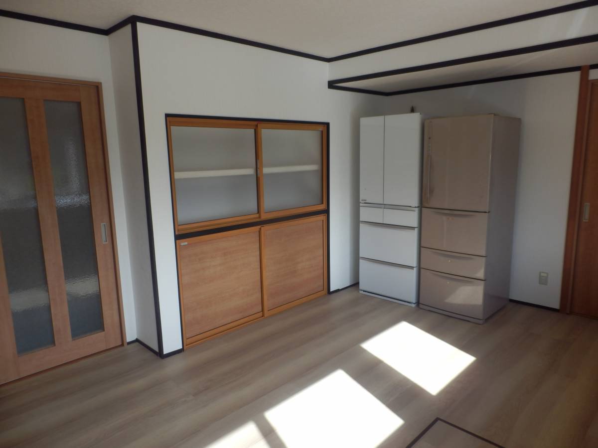 鎌田トーヨー住器の【藤崎町】食器棚にも インプラス☺の施工後の写真3