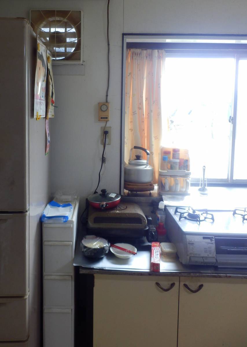 鎌田トーヨー住器の【藤崎町】高さが合わない(>_<) キッチン取り替えました!の施工前の写真3