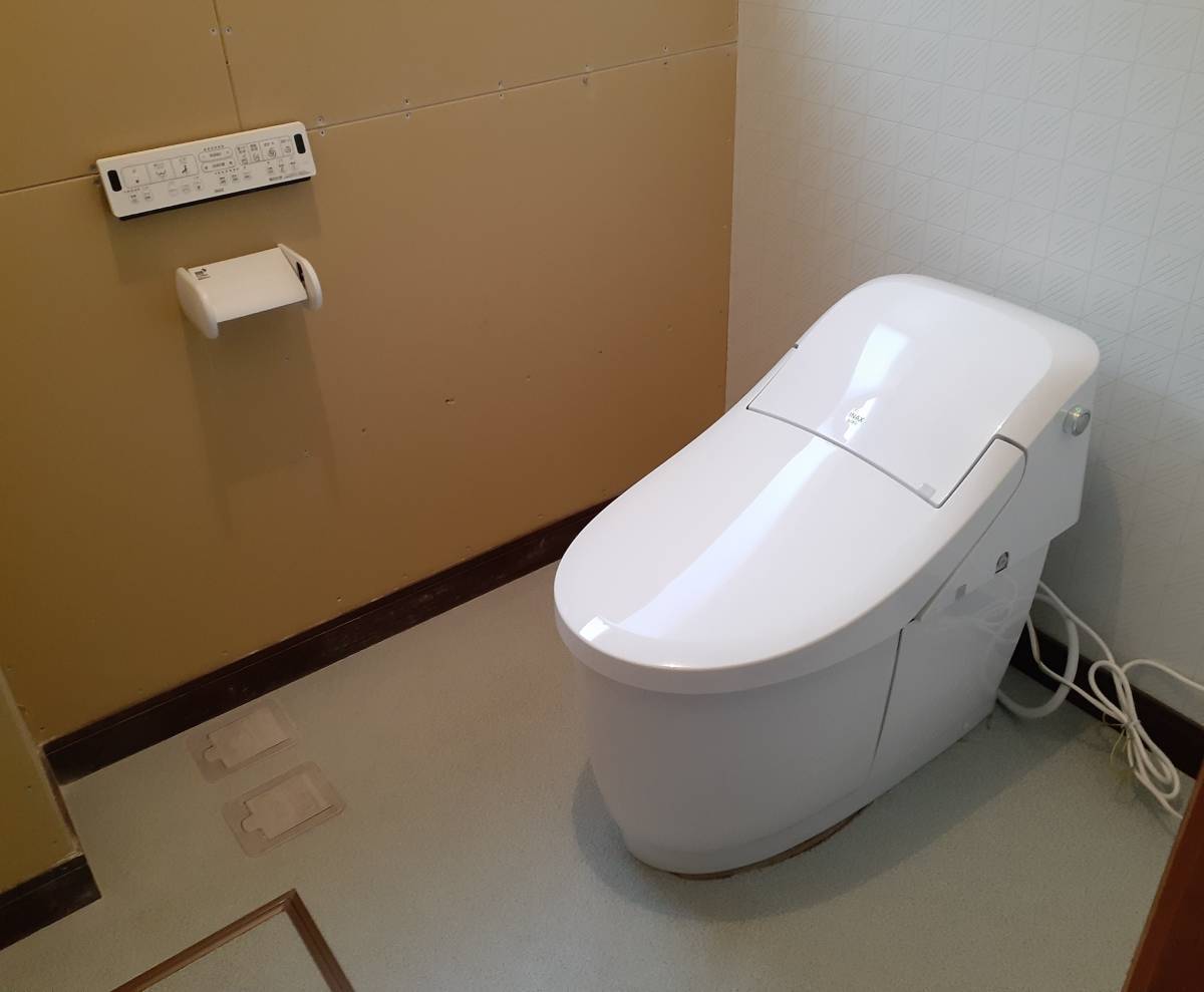 鎌田トーヨー住器の【藤崎町】凍結で故障(>_<)トイレ取り替えました!の施工後の写真2