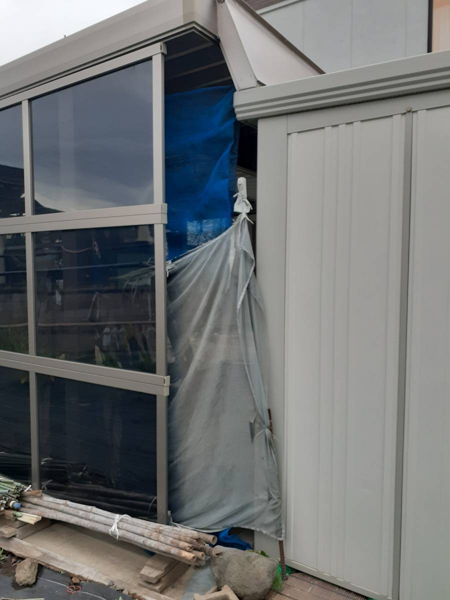 鎌田トーヨー住器の【青森市浪岡】カーポートの隙間から雪が入るのを何とかしてほしい!!の施工前の写真2