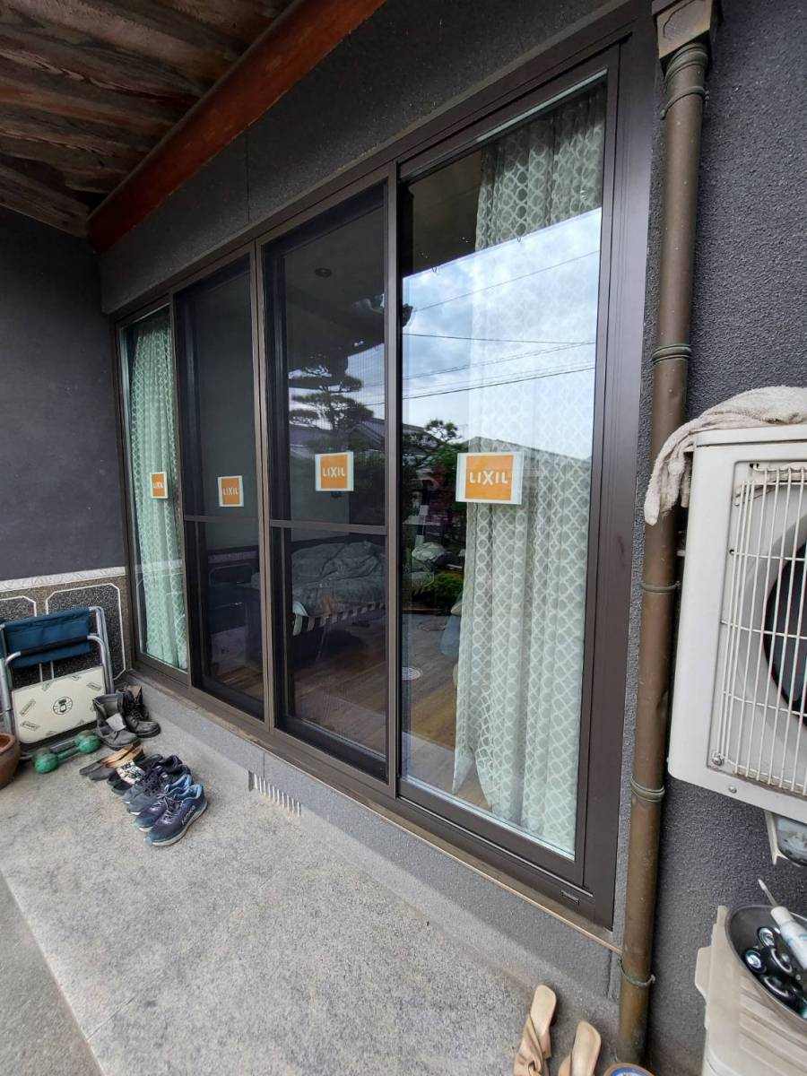 FGネクストの4連窓の取替(リプラス)の施工後の写真1