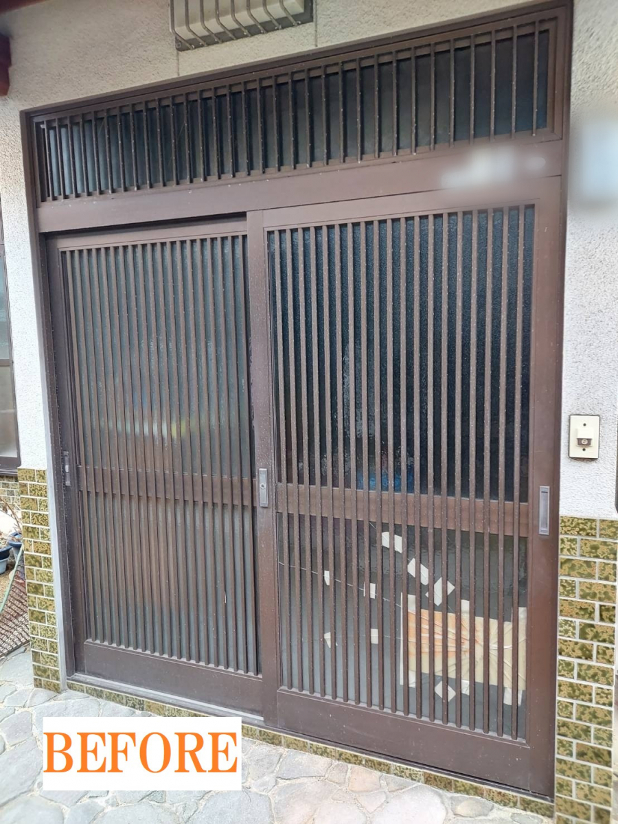 FGネクストの古くなった玄関引戸を取替えよう!の施工前の写真1