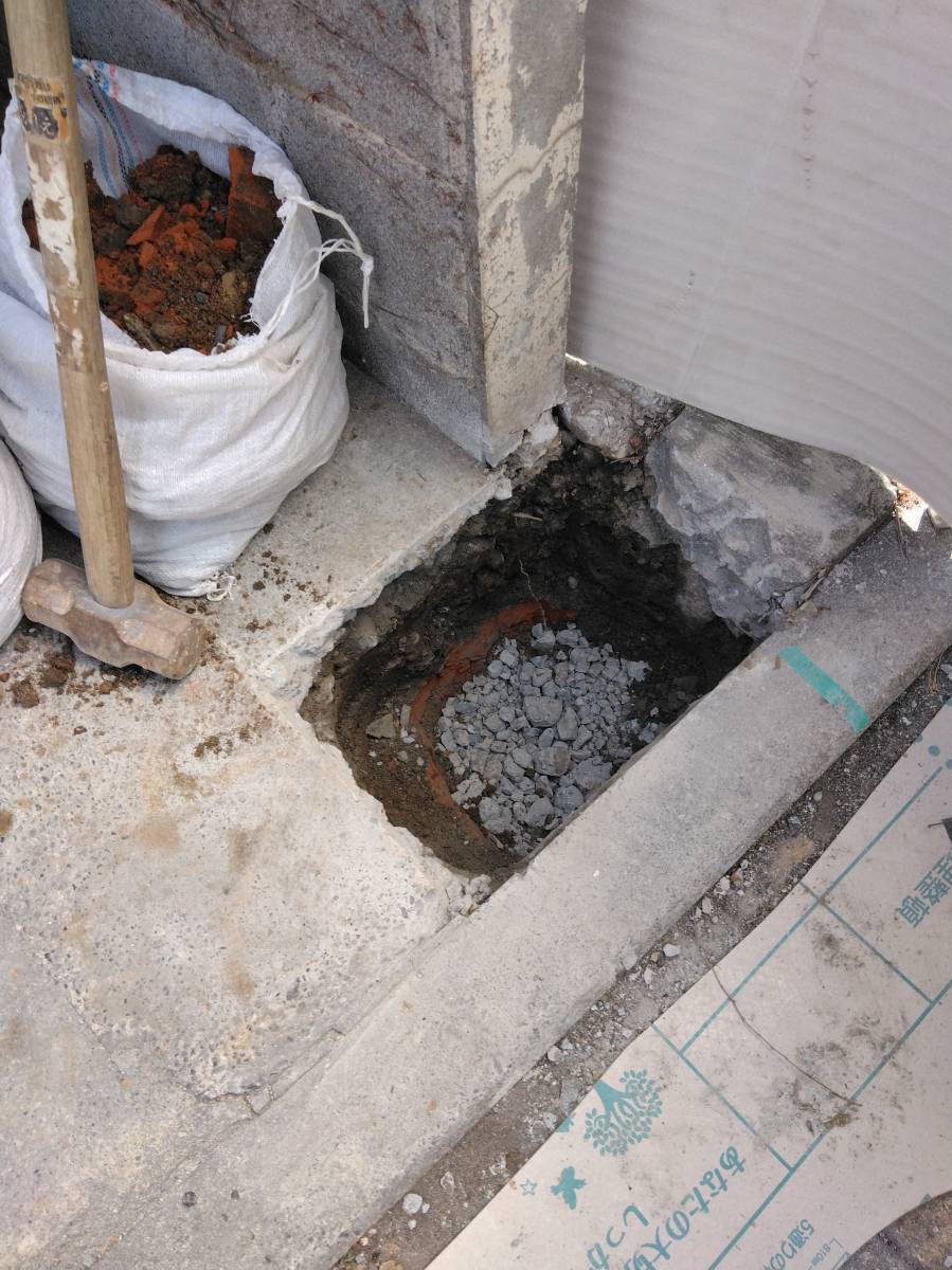 山装 リニューアル事業部の【横浜市 伸縮門扉工事】の施工前の写真2