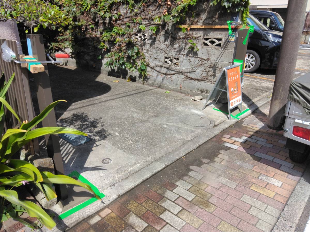 山装 リニューアル事業部の【横浜市 伸縮門扉工事】の施工前の写真3