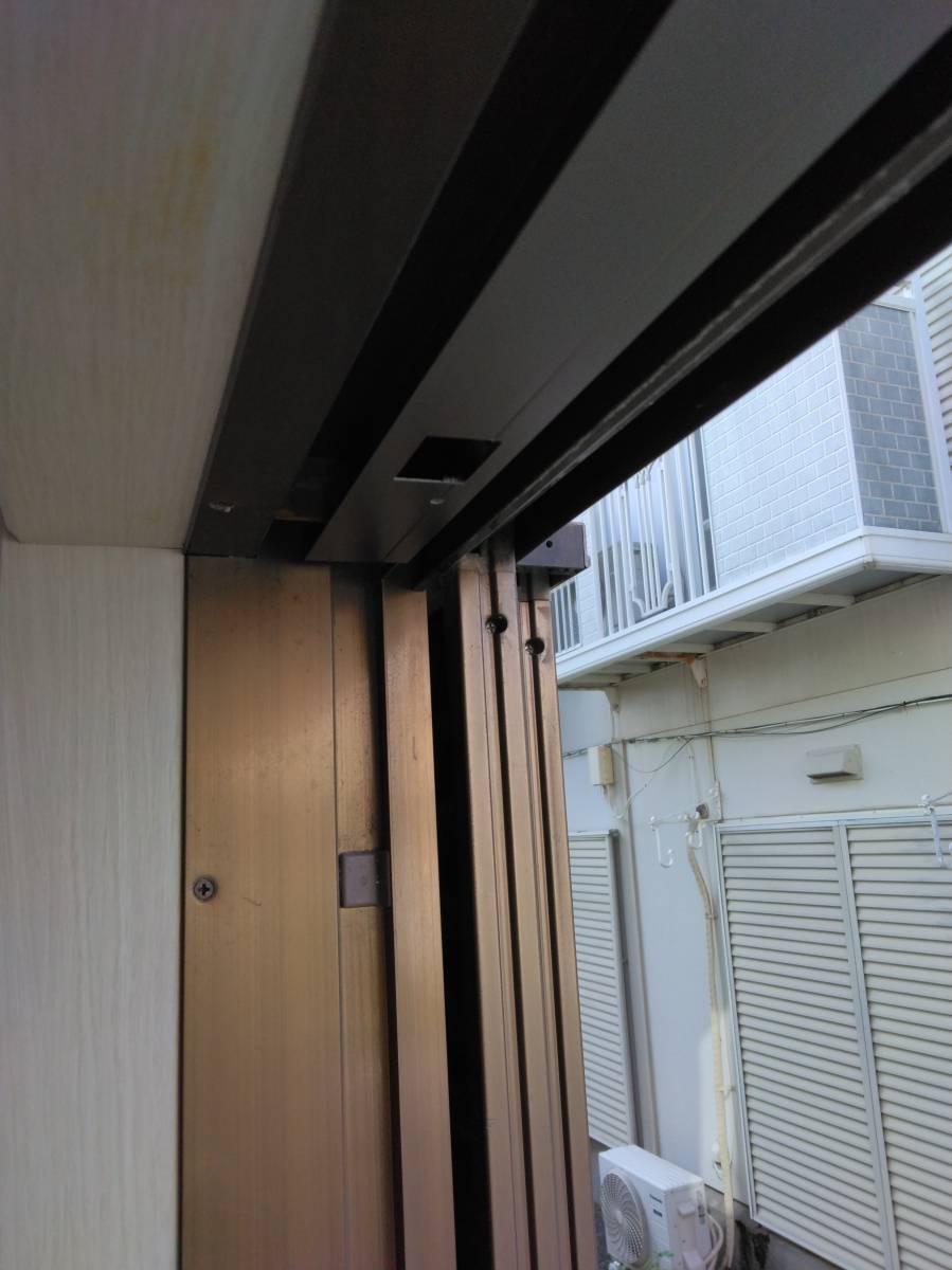 山装 リニューアル事業部の【横浜市-断熱窓工事】窓の交換はカバー工法で簡単に!の施工前の写真3